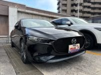 マツダ MAZDA3 BP8P 2020年式。こちらの車両の鍵を作製します