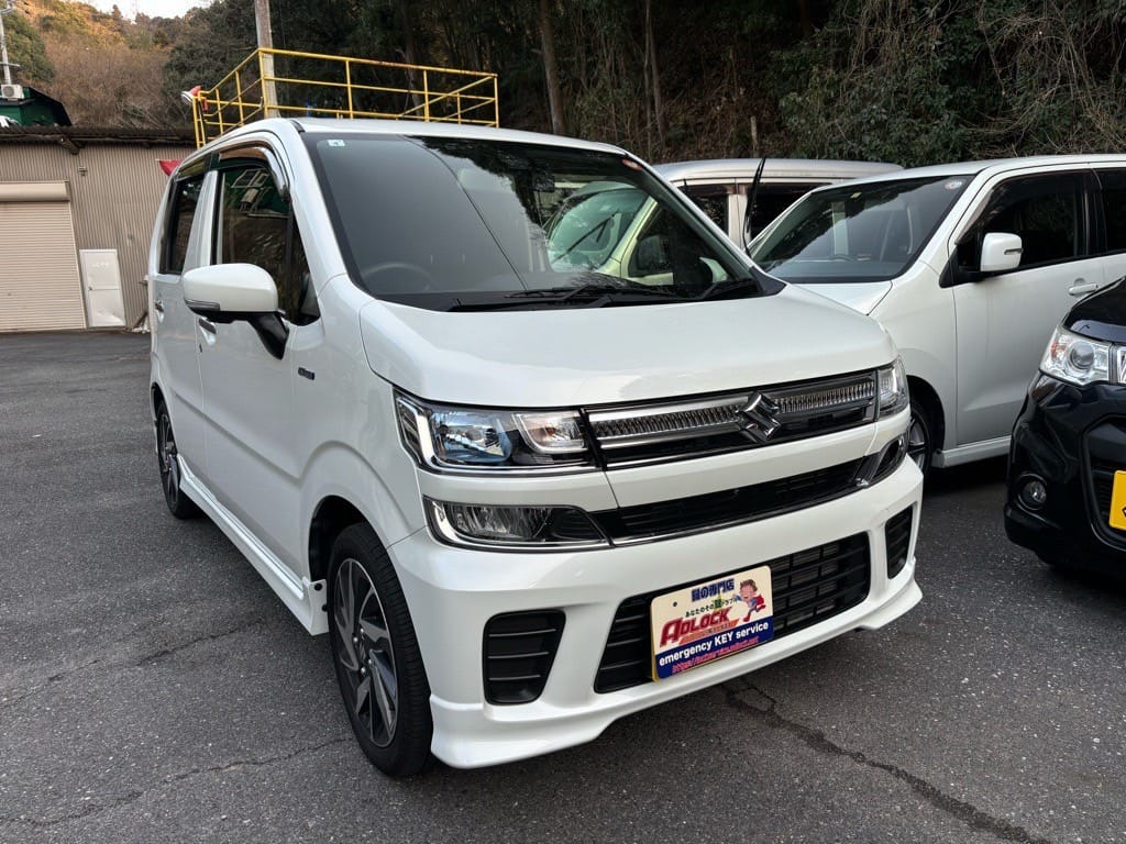 スズキ ワゴンR MH55S 2018年式。こちらの車両のメカニカルキーを2本作製します