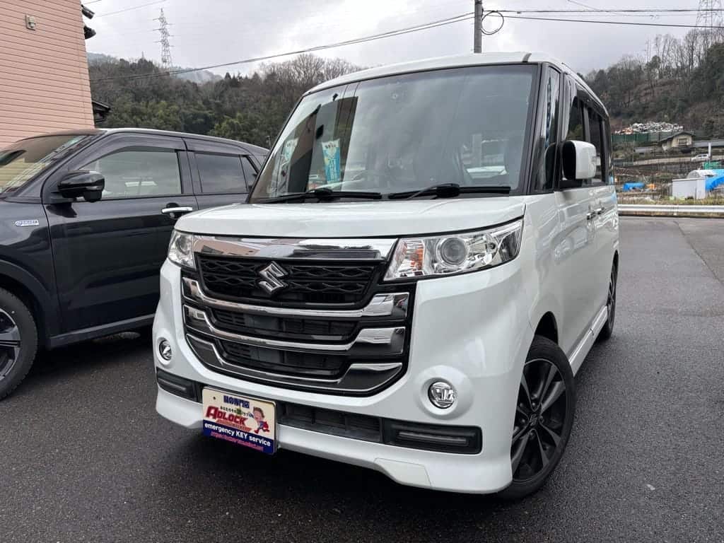 スズキ スペーシア MK42S 2017年式。こちらの車両の鍵を作製します