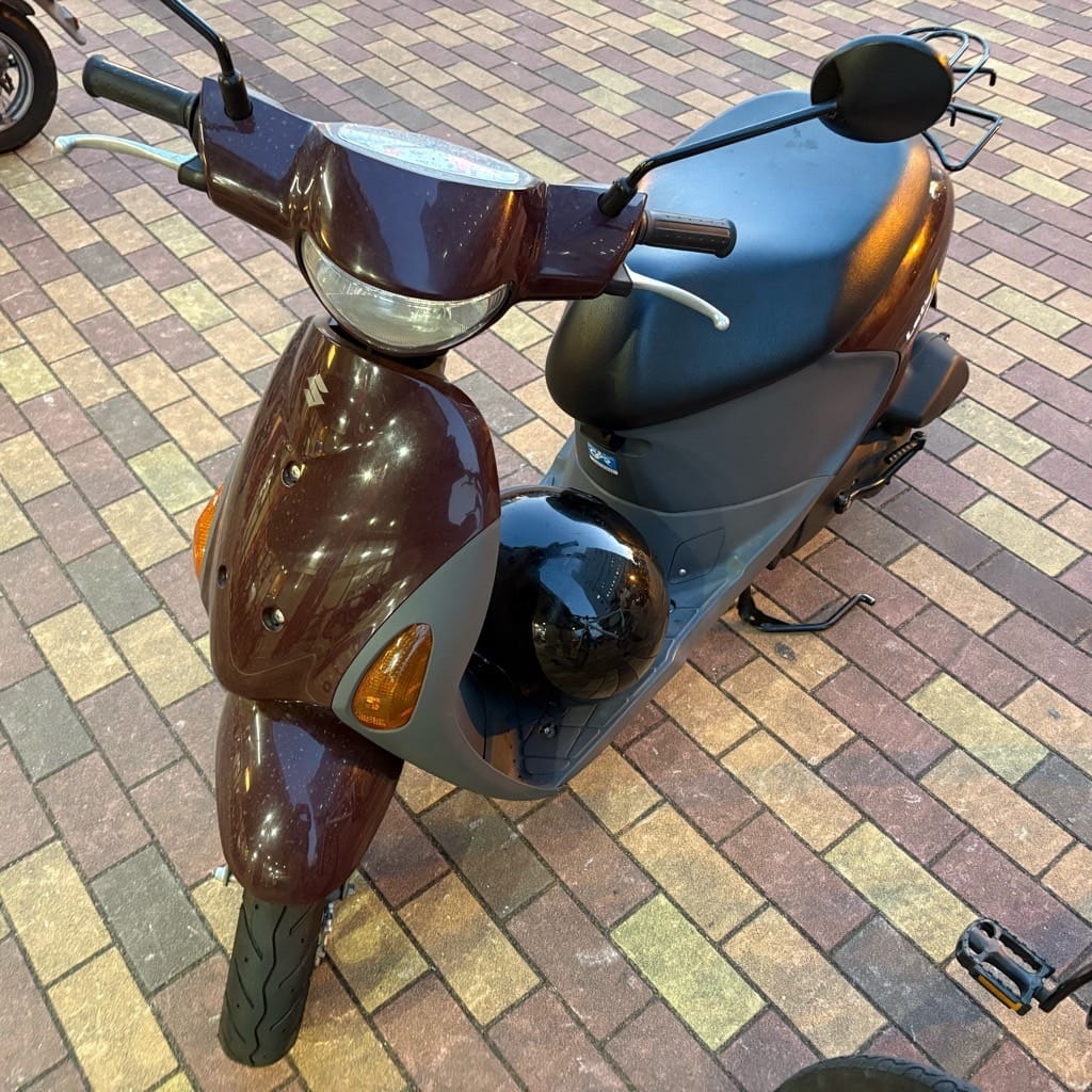 メットイン解錠を行うスズキレッツ4