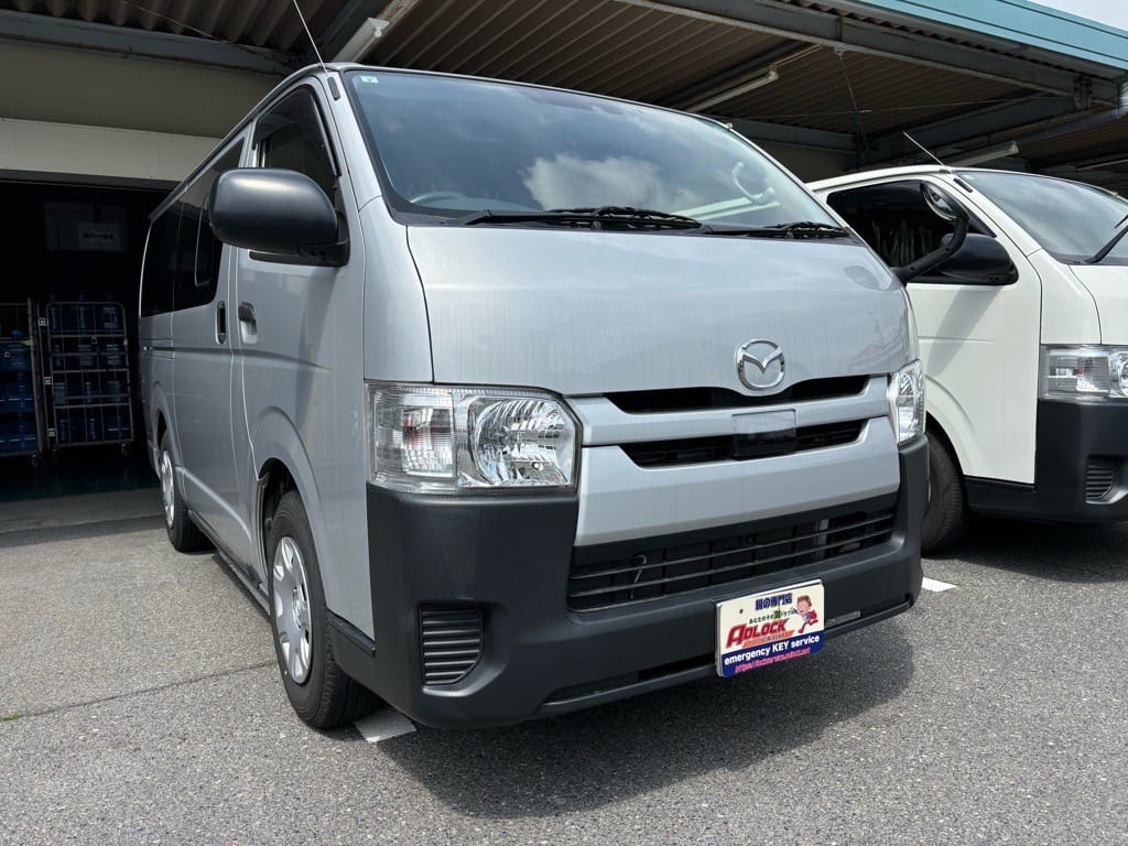 マツダ ボンゴブローニイGDH206 2020年式。こちらの車両の鍵を作製します