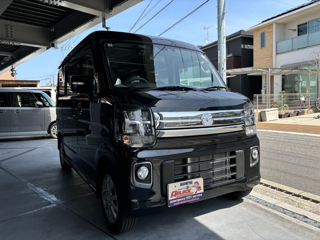 マツダ スクラムワゴンDG17W 2025年式。こちらの車両の鍵を作製します