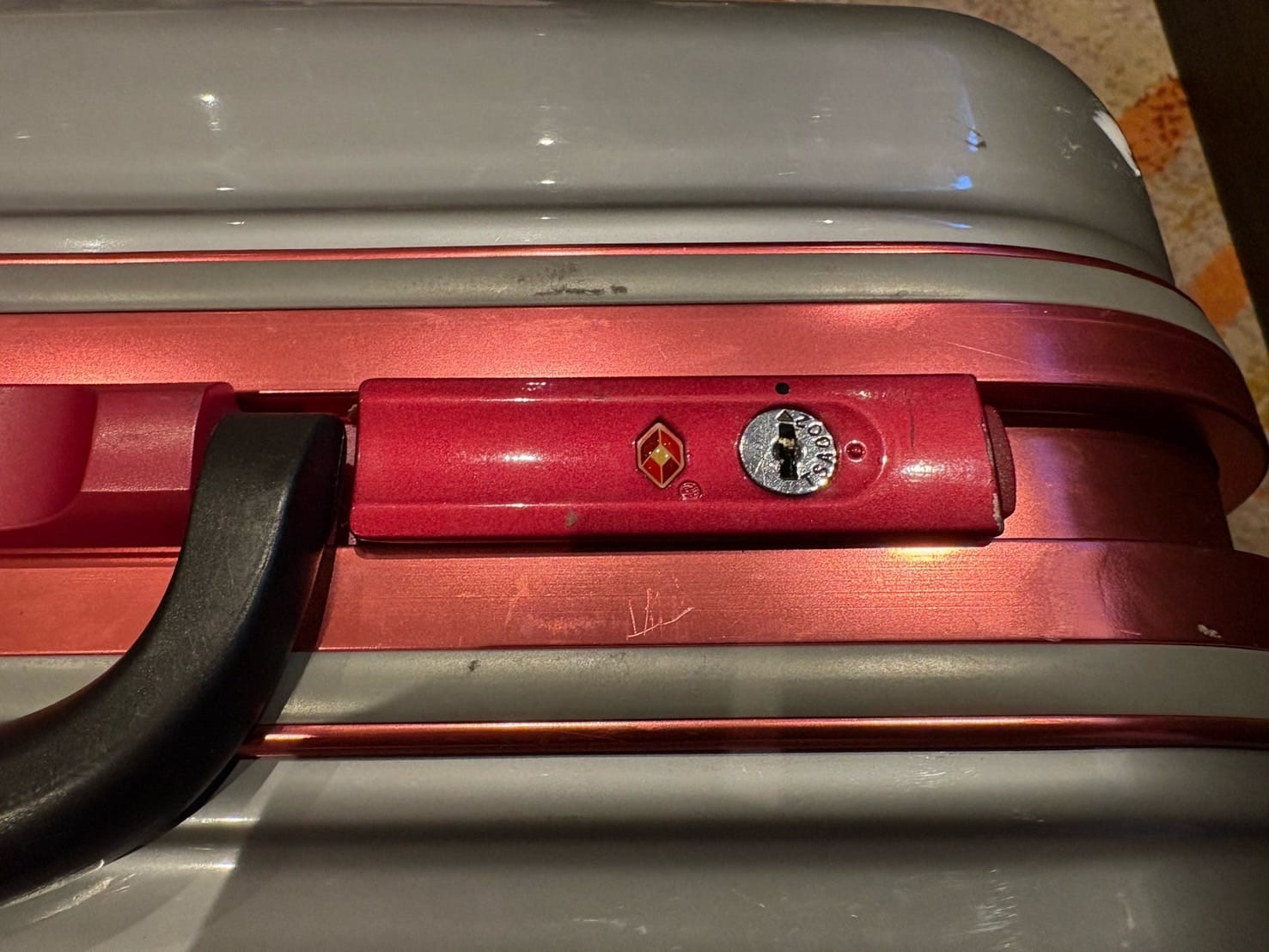 TSAの鍵穴がついている