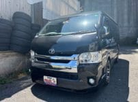 トヨタ ハイエースTRH214 2018年式. こちらの車両のエンジンスターターをセットアップします