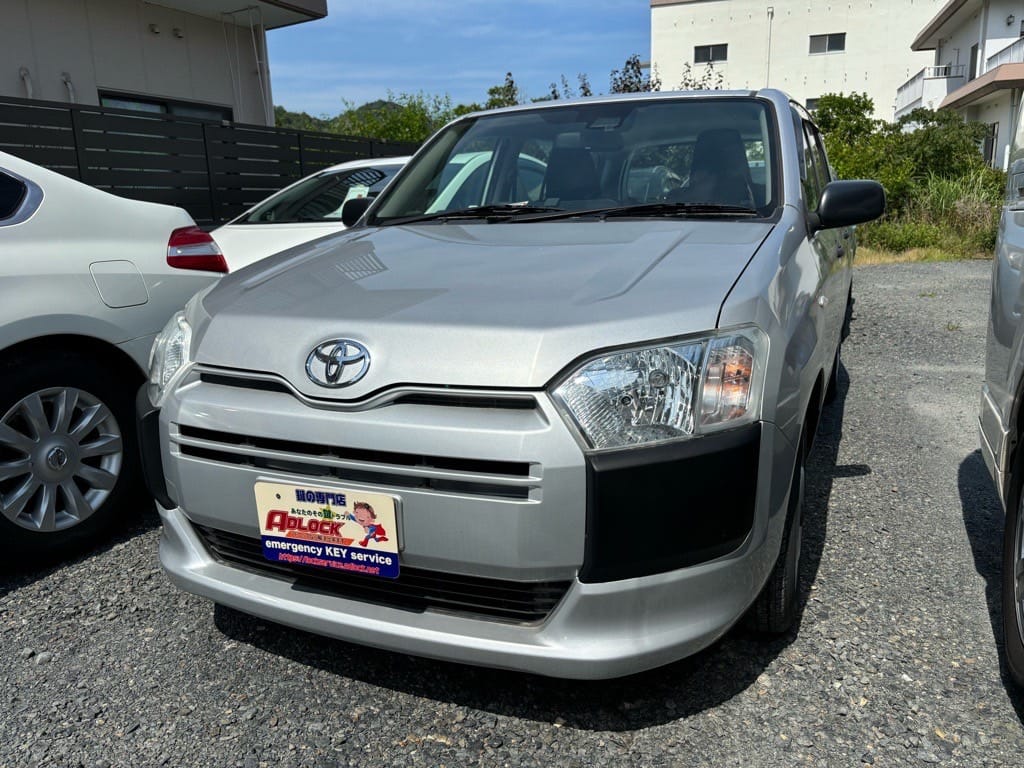 トヨタ プロボックス NCP160 2019年式。こちらの車両の鍵を作製します