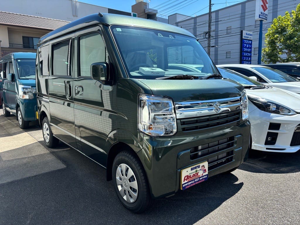スズキ エヴリィDA17V 2024年式。こちらの車両の鍵を作製します