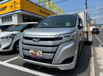 トヨタ ノアZRR80 2018年式。こちらの車両の鍵を作製します