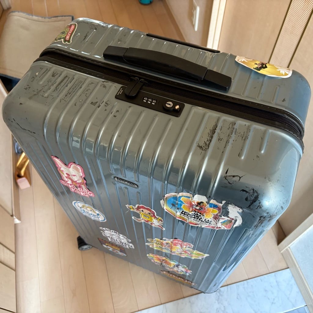 今回解錠を行うスーツケース