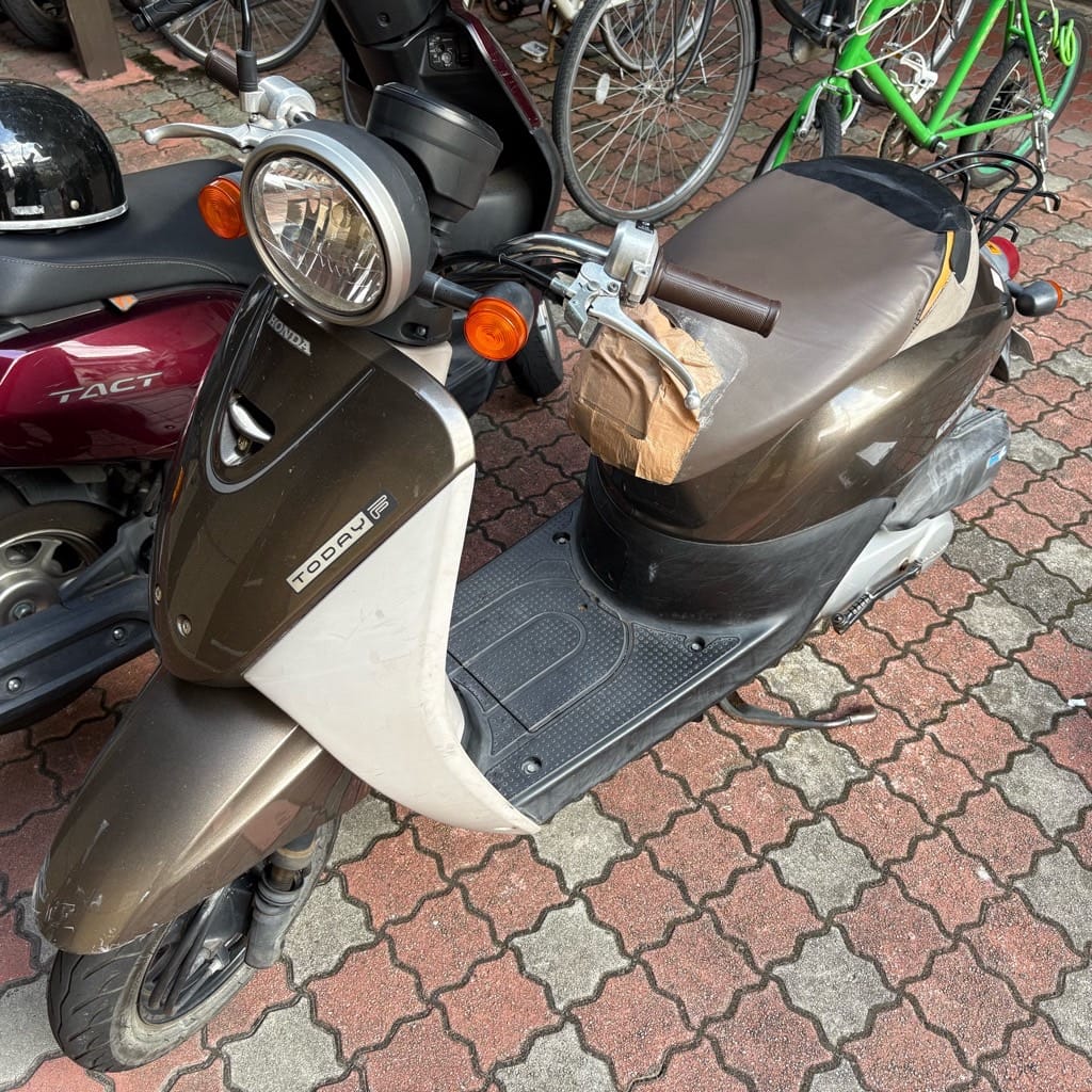 ホンダ トゥデイ50㏄バイク。こちらのバイクの鍵を作製します