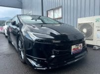 トヨタ プリウスMXWH60 2023年式。こちらの車両の鍵を作製します