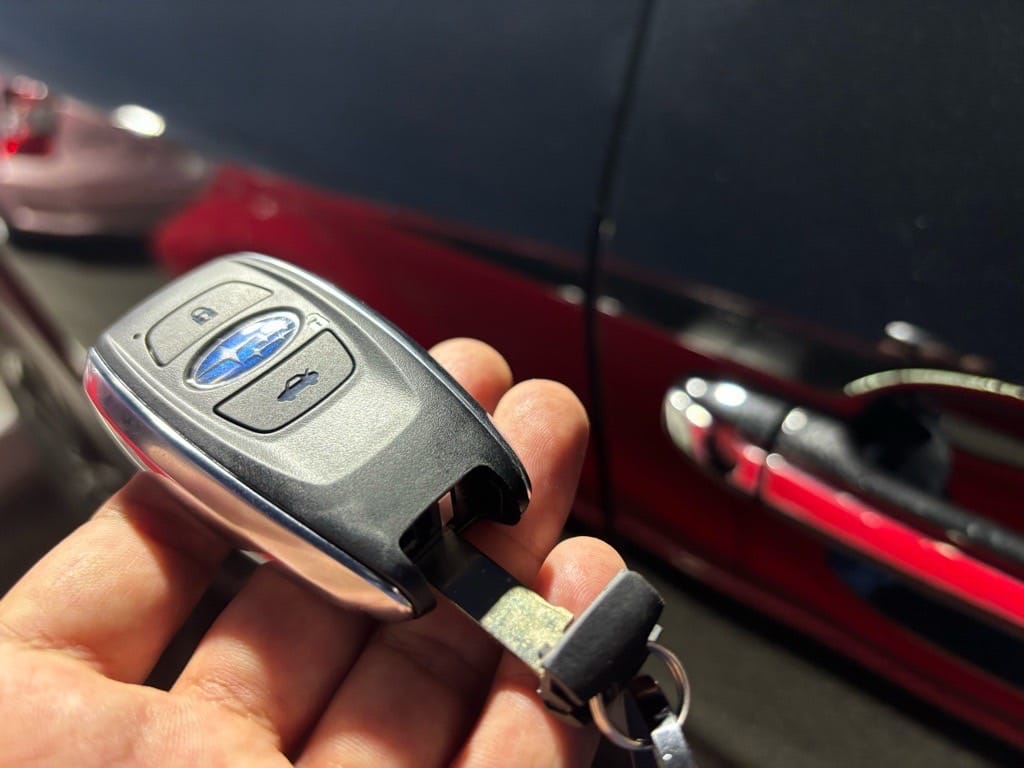 登録完了したスマートキーに作製したメカニカルキーを収納