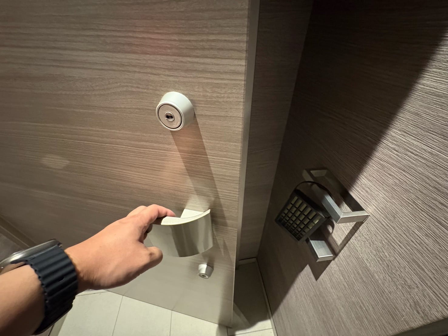 ドアが開きました