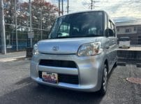 ダイハツ タントLA600S 2018年式。こちらの車両の鍵を作製します