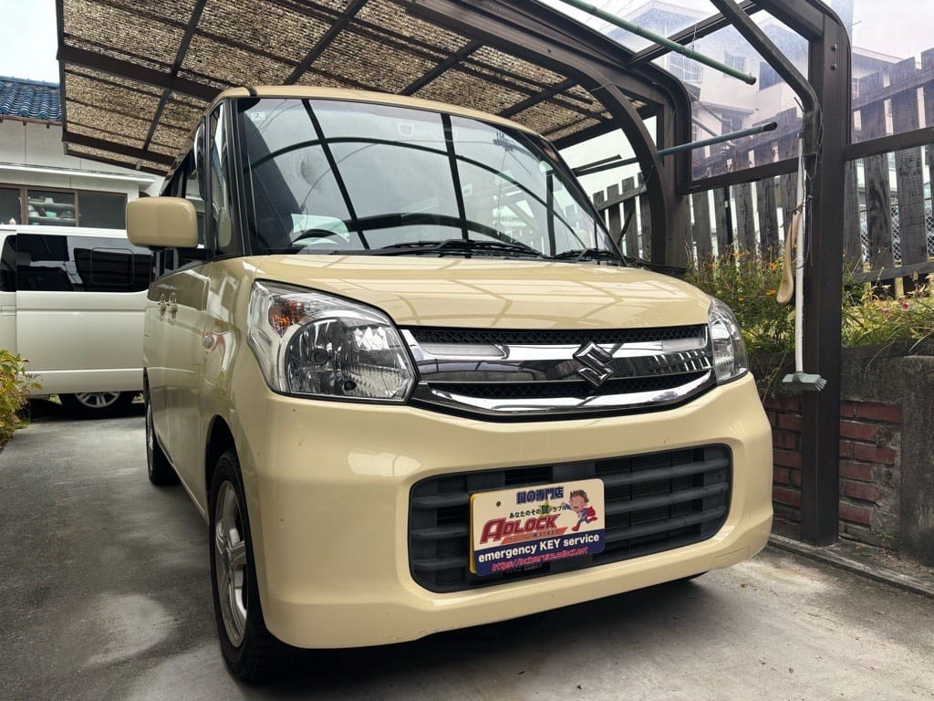スズキ スペーシアMK42S 2016年式。こちらの車両の鍵を作製します