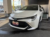 トヨタ カローラスポーツZWE211 2019年式。こちらの車両の鍵を作製します