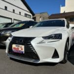 レクサス IS300h AVE30 2018年式。こちらの車両の鍵を作製します