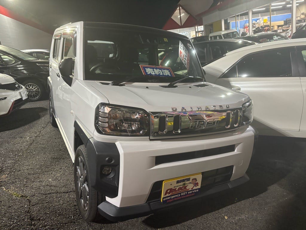 ダイハツ タフトLA900S 2023年式。こちらの車両の鍵を作製します
