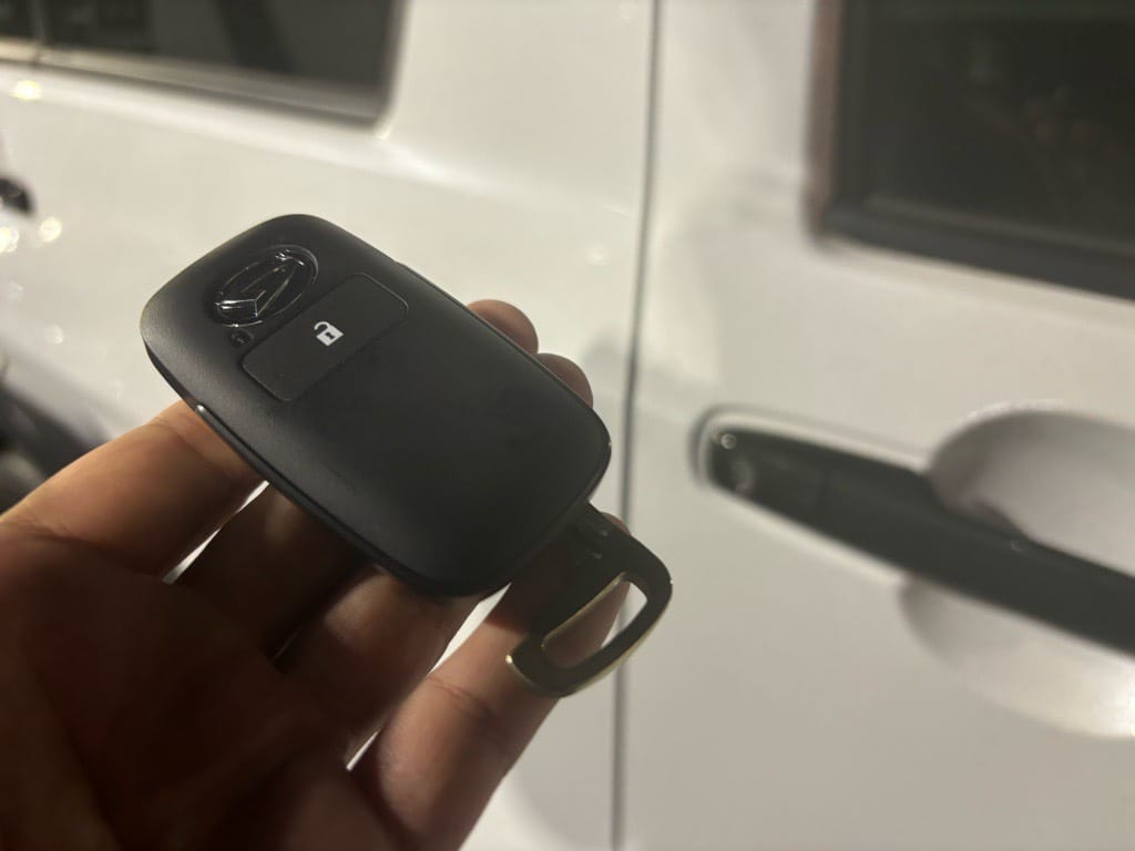 登録が完了したタフトのスマートキーに作製したエマージェンシーキーを収納