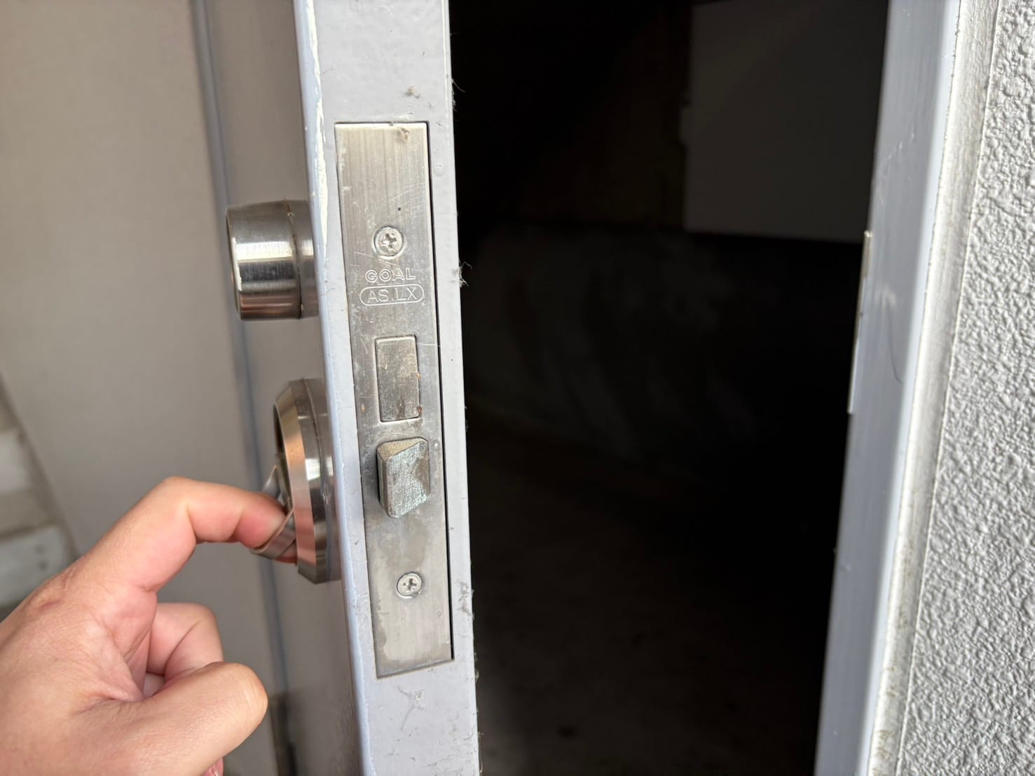 解錠に成功。ドアが開きましたあ