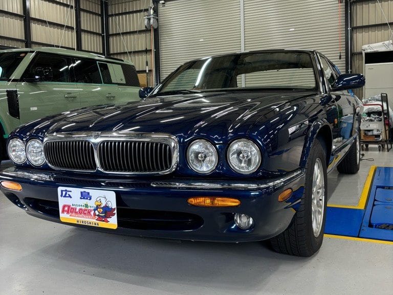 ジャガー XJ X300 2001年式。こちらの車両の鍵を作製します