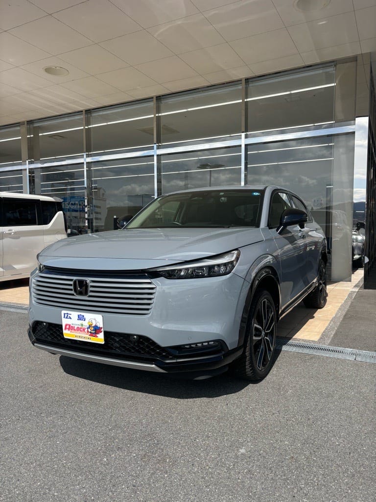 ホンダ ヴェゼルRV5 2025年式。こちらの車両の鍵を作製します