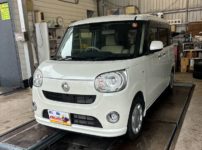 ダイハツ ムーヴキャンバスLA800S 2020年式。こちらの車両の鍵を作製します