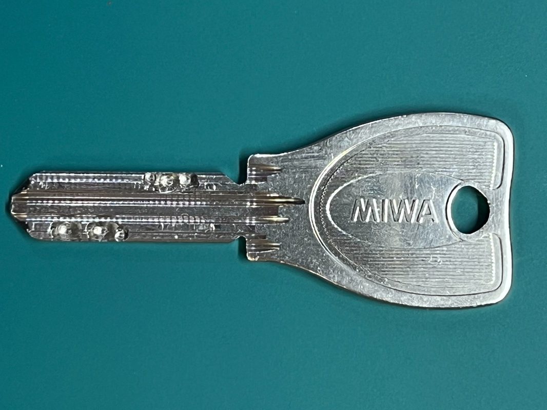 鍵交換に最適な広島の鍵屋【ロックサービス・アドロック】の鍵.