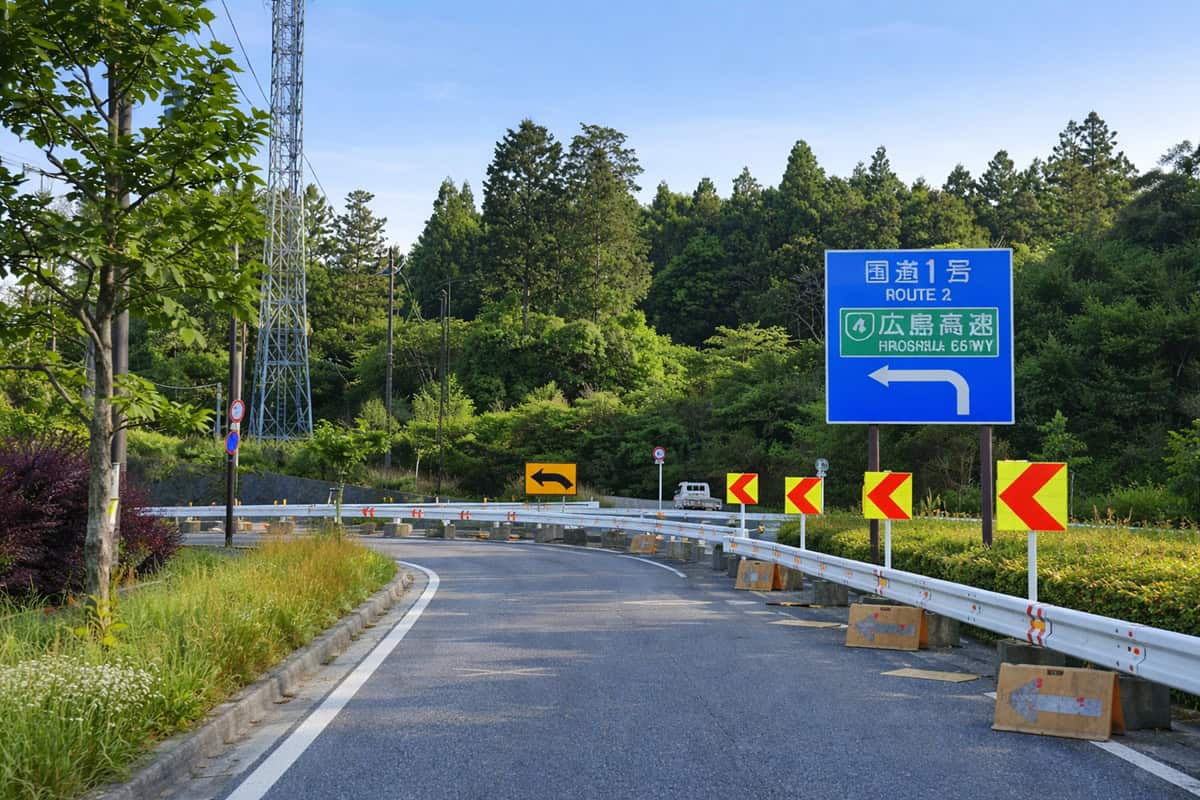 鍵のハヤブサ便 西風新都店に西風新都インター方面からお越しの方へご案内04 大きく左カーブし広島高速4号線方面へ